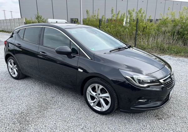 Opel Astra cena 44999 przebieg: 123000, rok produkcji 2016 z Polanów małe 781